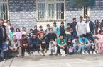 مسافران نوروزی شادی را به کودکان روستای ننه مریوان هدیه کردند+تصاویر