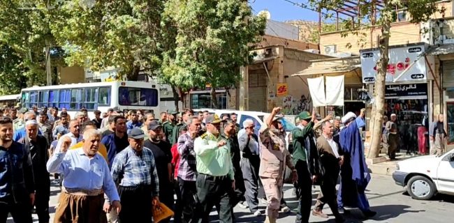 راهپیمایی مردمی مریوان در همدردی با مردم لبنان