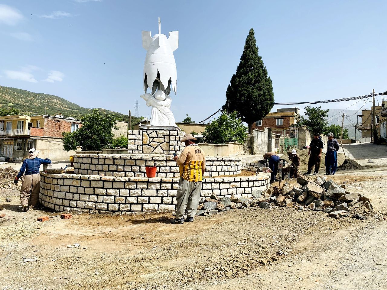 مجسمه مقاومت کردستان و بمباران شیمیایی قلعه‌جی به زودی رونمایی می‌شود