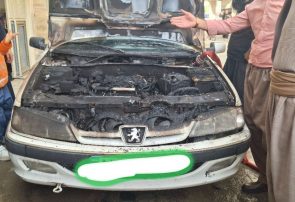 مهار آتش‌سوزی خودروی پژو پارس در شهرک زاگرس 