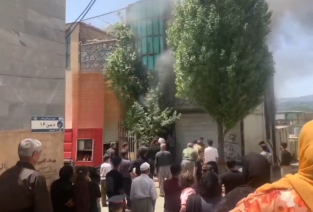 مهار آتش‌سوزی منزل مسکونی در کانی دینار