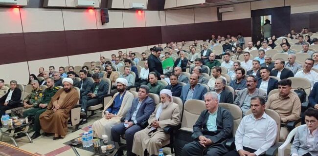 جلسه شورای اداری شهرستان مریوان به مناسبت روز کارمند برگزار شد