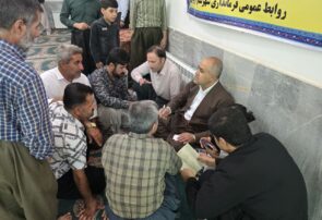 برگزاری میز خدمت ادارات در مسجد جامع شهر مریوان