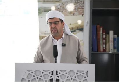 دنیاپرستی مانع جلب رضای خداوند می‌شود