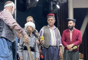 هنرمندی که هنر را به زبان مردمش بدل می‌کند