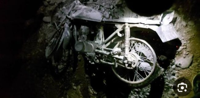 حادثه رانندگی در محور دریاچه زریبار مریوان یک کشته و دو مصدوم بر جای گذاشت حادثه رانندگی در محور دریاچه زریبار مریوان یک کشته و دو مصدوم بر جای گذاشت