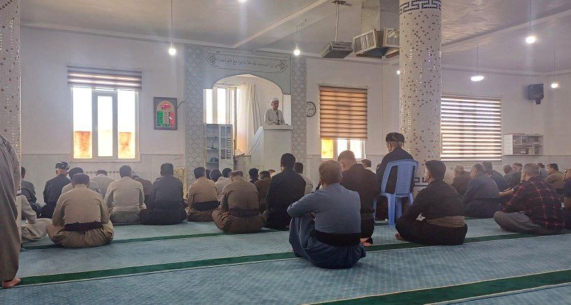 برگزاری نماز باشکوه عید سعید قربان و آیین حلالیت‌طلبی در مساجد مریوان
