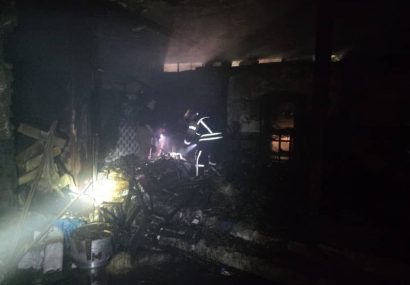 آتشسوزی در یک کارگاه تولید مبل در مریوان مهار شد آتشسوزی در یک کارگاه تولید مبل در مریوان مهار شد