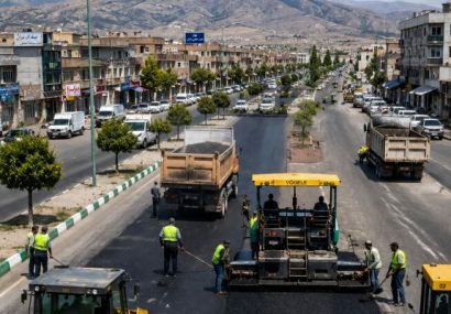 عملیات آسفالت بلوار کردستان کانیدینار آغاز شد عملیات آسفالت بلوار کردستان کانیدینار آغاز شد