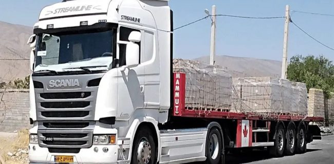 تردد کامیونهای کشنده در محورهای مریوان–سنندج و مریوان–سقز ممنوع شد تردد کامیونهای کشنده در محورهای مریوان–سنندج و مریوان–سقز ممنوع شد
