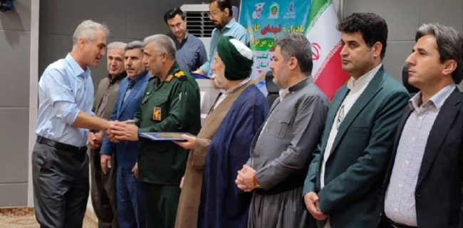 مراسم تجلیل از شهدای کارمند مریوان