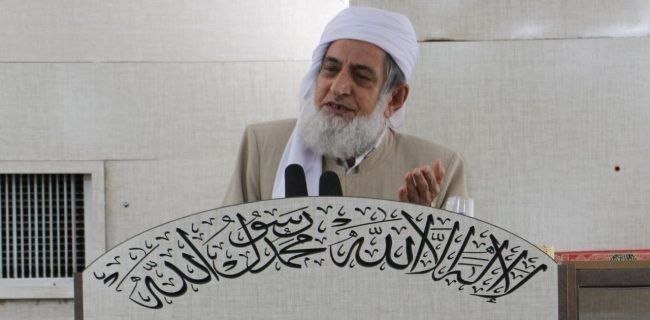 تمسک به قرآن و سنت، راه ماندگاری در مسیر پیامبر(ص) است تمسک به قرآن و سنت، راه ماندگاری در مسیر پیامبر(ص) است