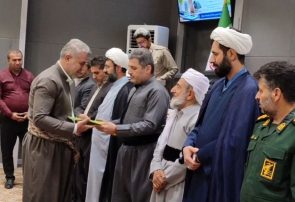 گزارش تصویری؛ تجلیل از ۵۰ کارمند نمونه ادارات مریوان در هفته دولت