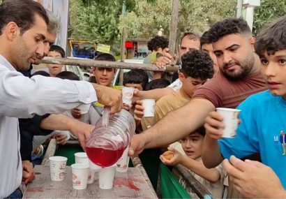 «عطر میلاد» در خیابان‌های مریوان