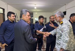 تجلیل فرماندار و فرمانده سپاه مریوان از مجاهدت‌های آتش‌نشانان