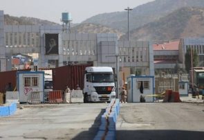 هیچ کالایی بدون مجوز معطل نمانده است